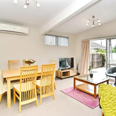 Longmuir - Christchurch Holiday Homes